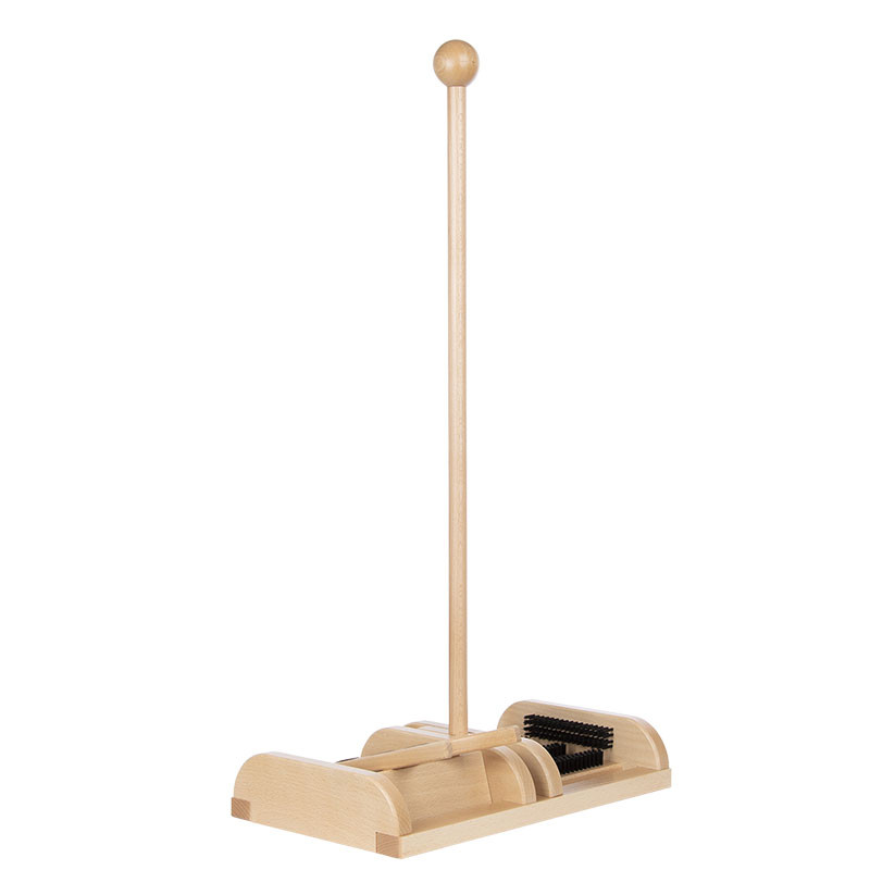 Brosse en bois avec tire-bottes int ext