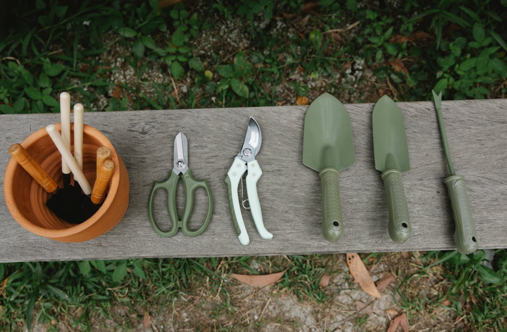 Comment empecher l'herbe de pousser dans le gravier ?